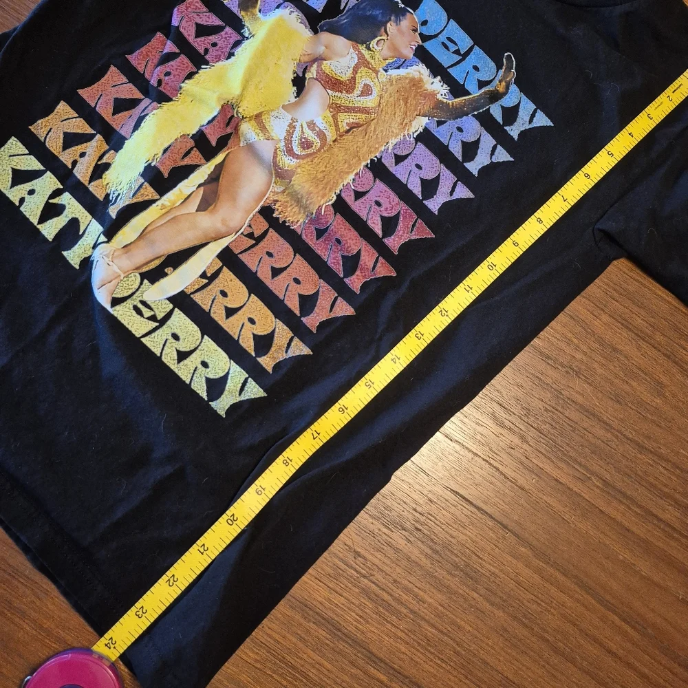 Katy Perry Concert  Tee Small